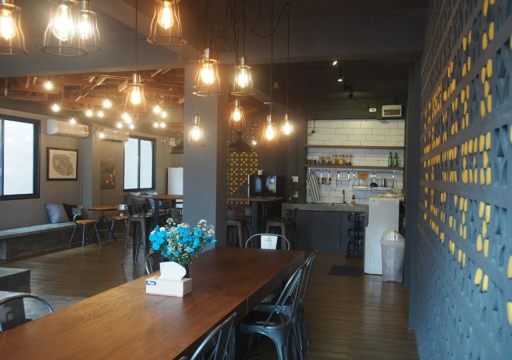 Silom Space Hostel