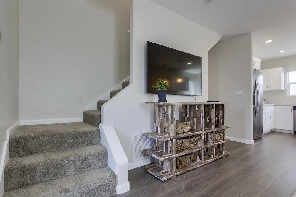 Coastal Horizon - 6 Br Home