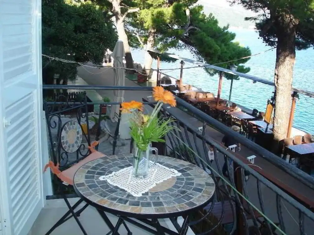 Apartments Lenni