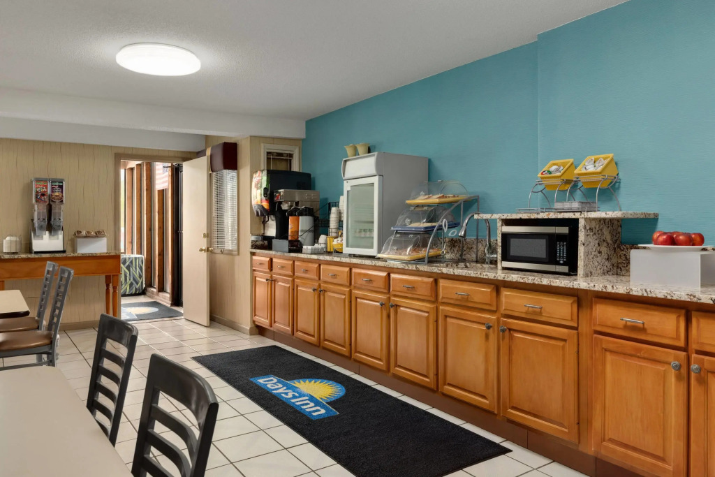 Days Inn by Wyndham Cartersville