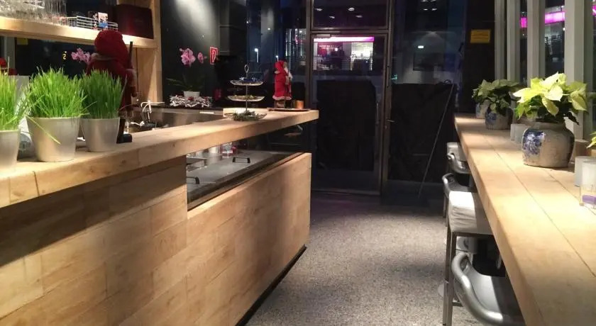 Ahahotel