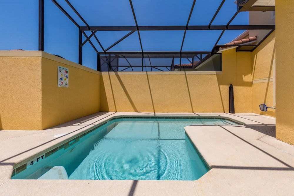 Paradise Palms - 2939 Buccaneer Palm Road