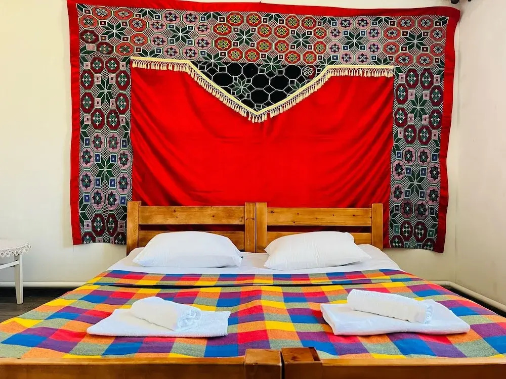 DADOW Guesthouse
