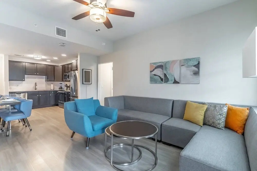 4001 Vista Cay