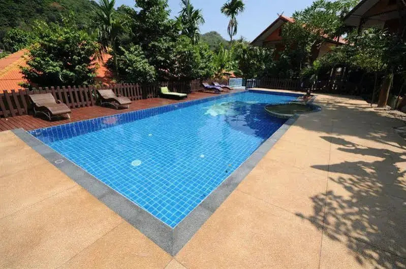 Jj Bungalow