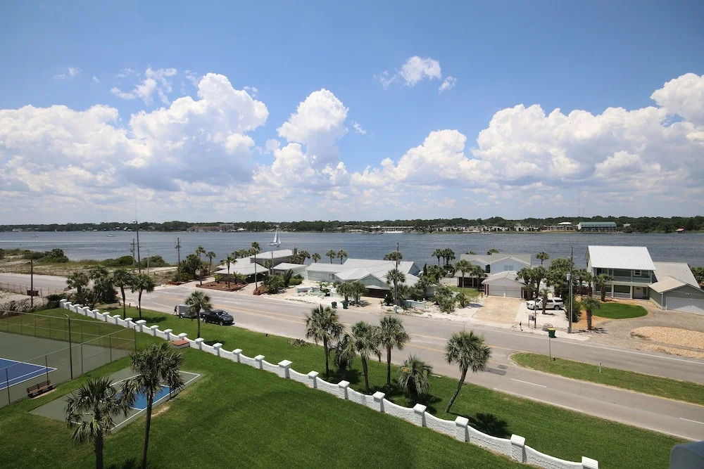 563 El Matador 2 Bedroom Condo by RedAwning
