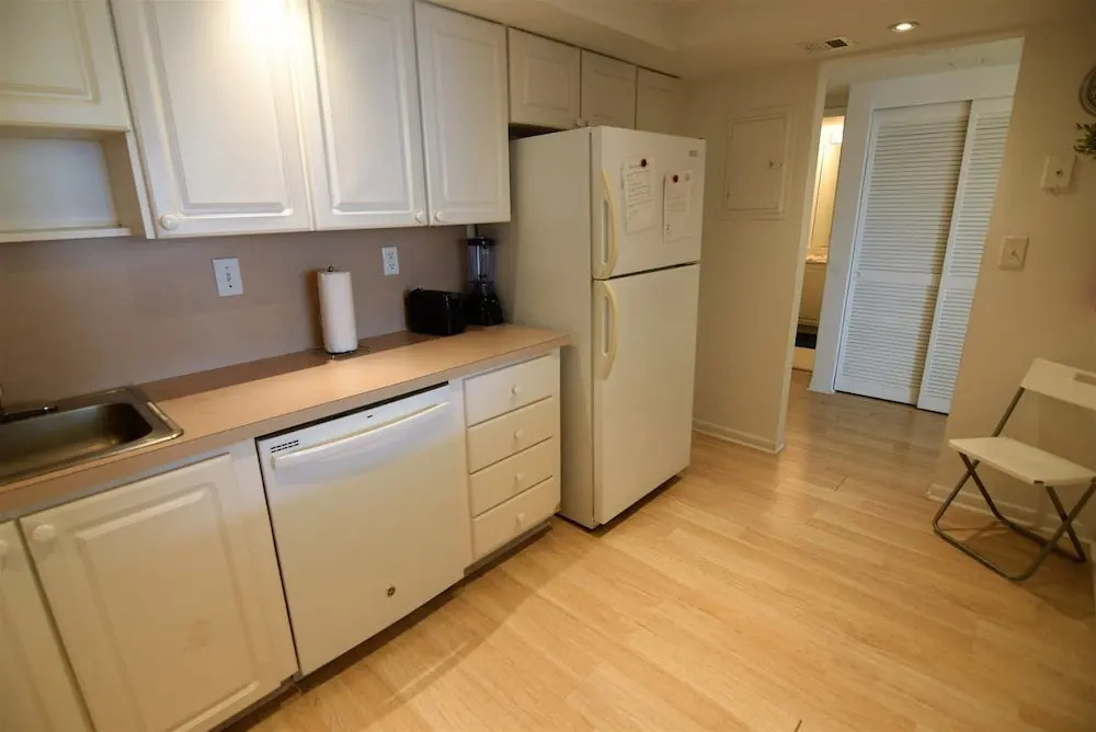 Spectacular 1 Bed 1.5 Baths In Ocean Reserve! Unit 1210