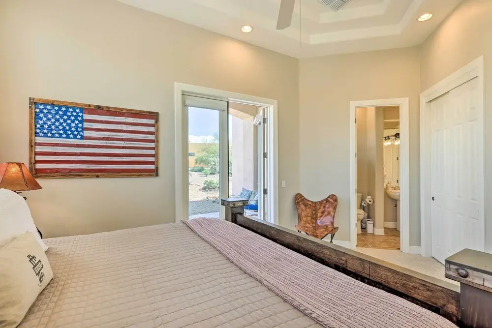 Infinity Pool: Stunning Home in Cave Creek