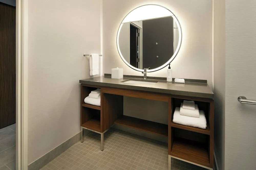 Courtyard by Marriott Sand City Monterey