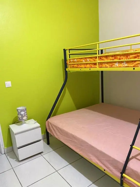 Appartement de 2 chambres avec jardin clos et wifi a Le Gosier a 5 km de la plage