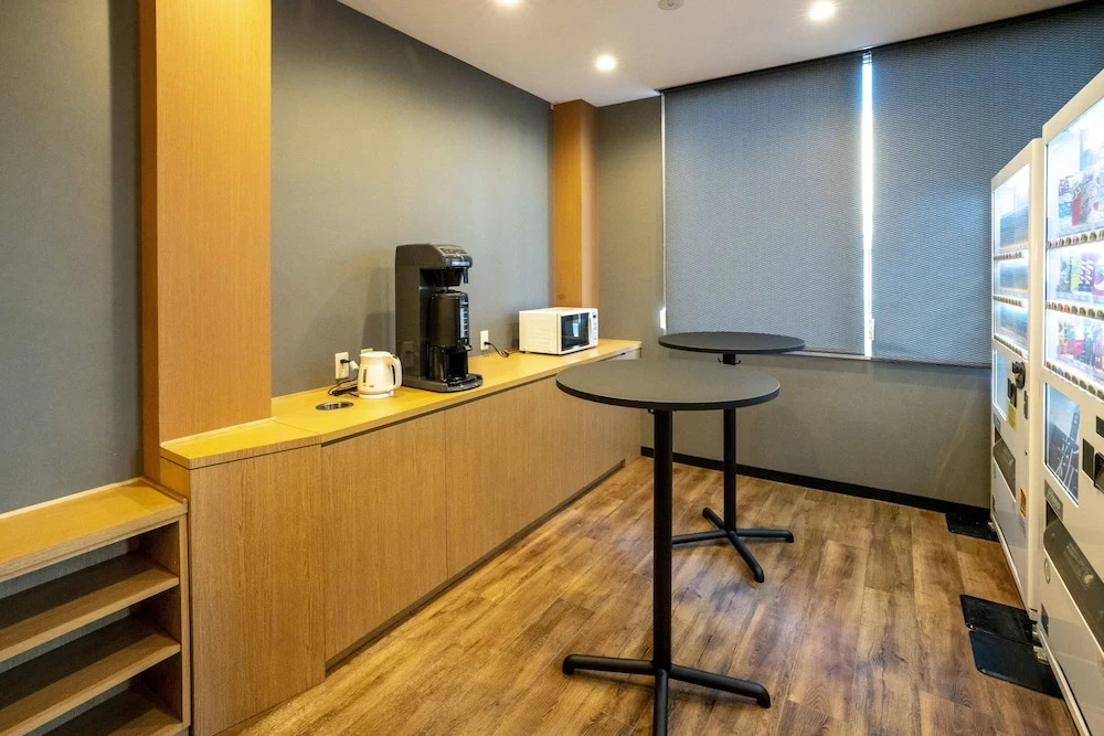 R9 Hostel Tochigi Ekimae - Male Only