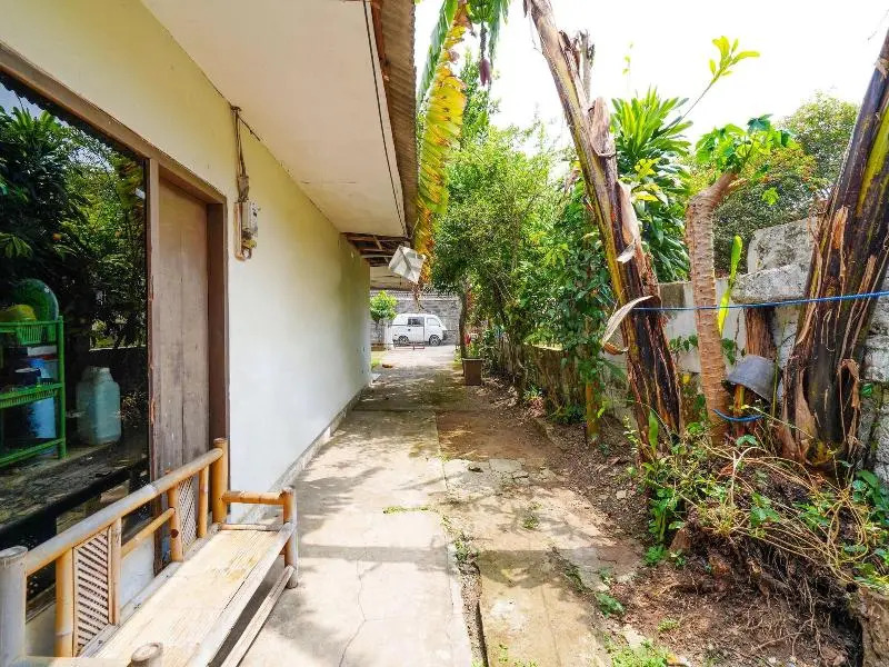 SPOT ON 91638 Anna Homestay Syariah