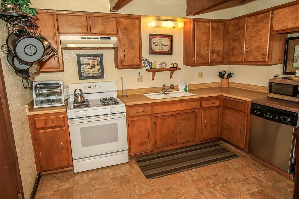 Birdie Cabin 1328 by RedAwning