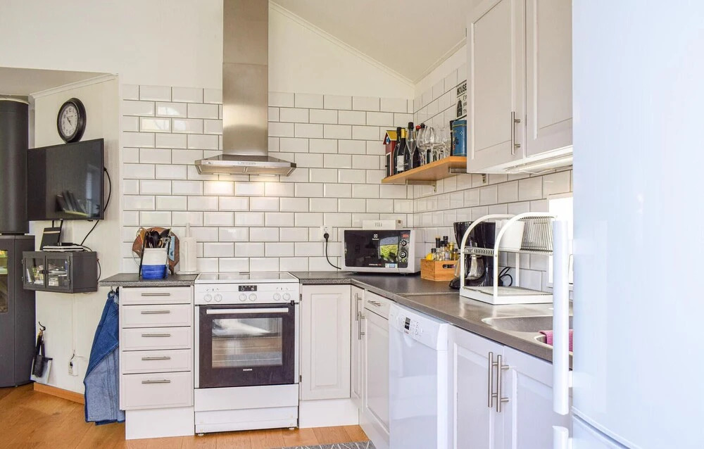Stunning Home in Borgholm With 3 Bedrooms and Wifi