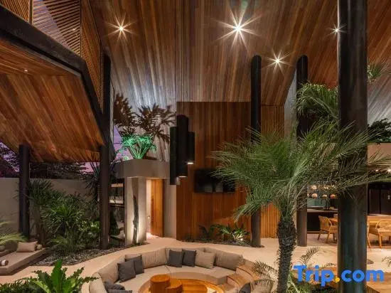 Award-Winning 3BR Villa 25m Pool Villa FEH