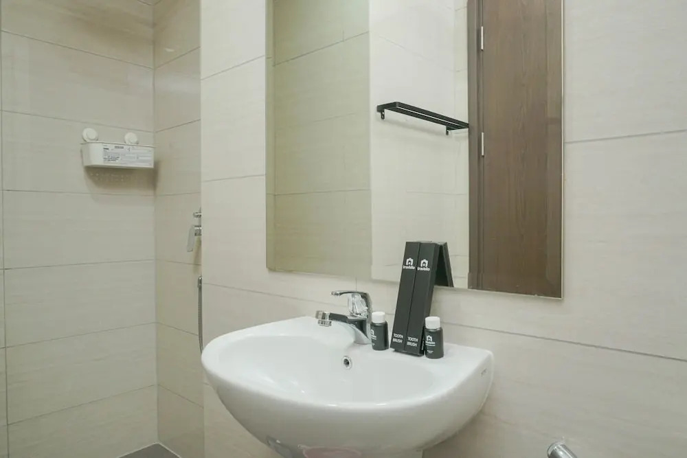 Fully Furnished and Comfortable Studio at Ciputra International Apartment
