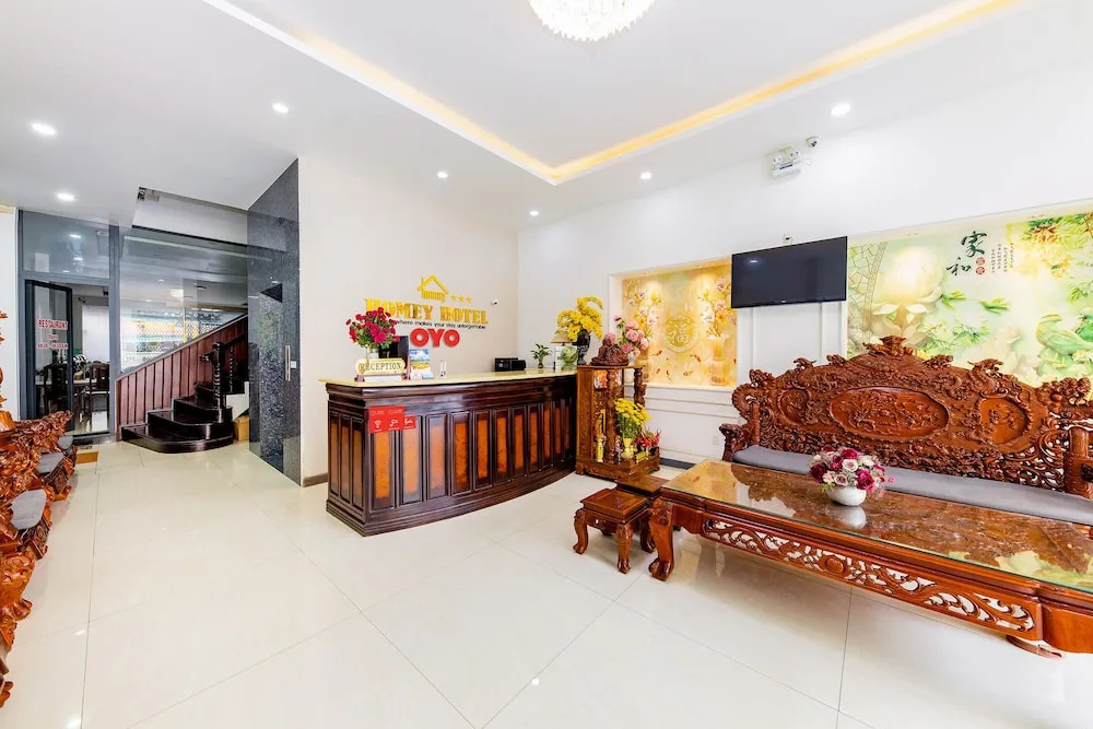 Homey Hotel by OYO Rooms