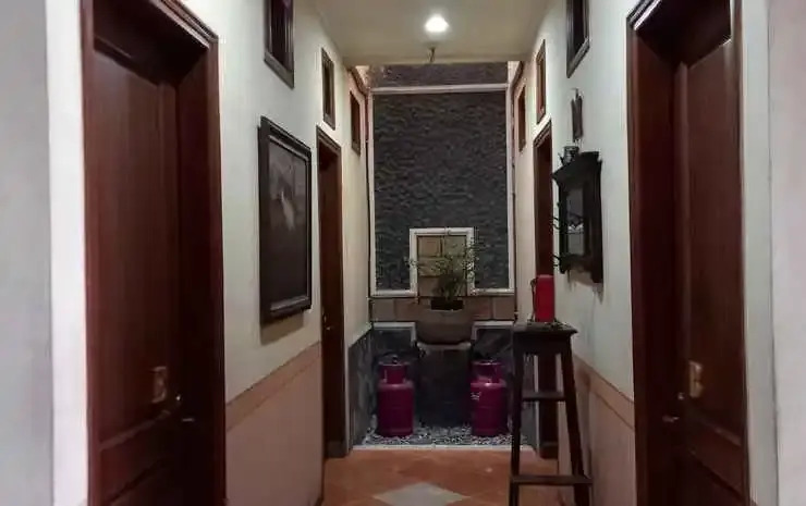 Kateza Homestay by Yurooms-ID