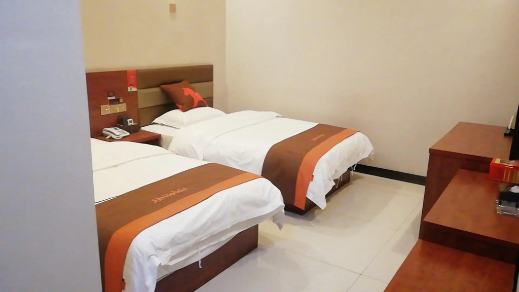 Jun Hotel Shanxi Lvliang Xing County Yihei Highway