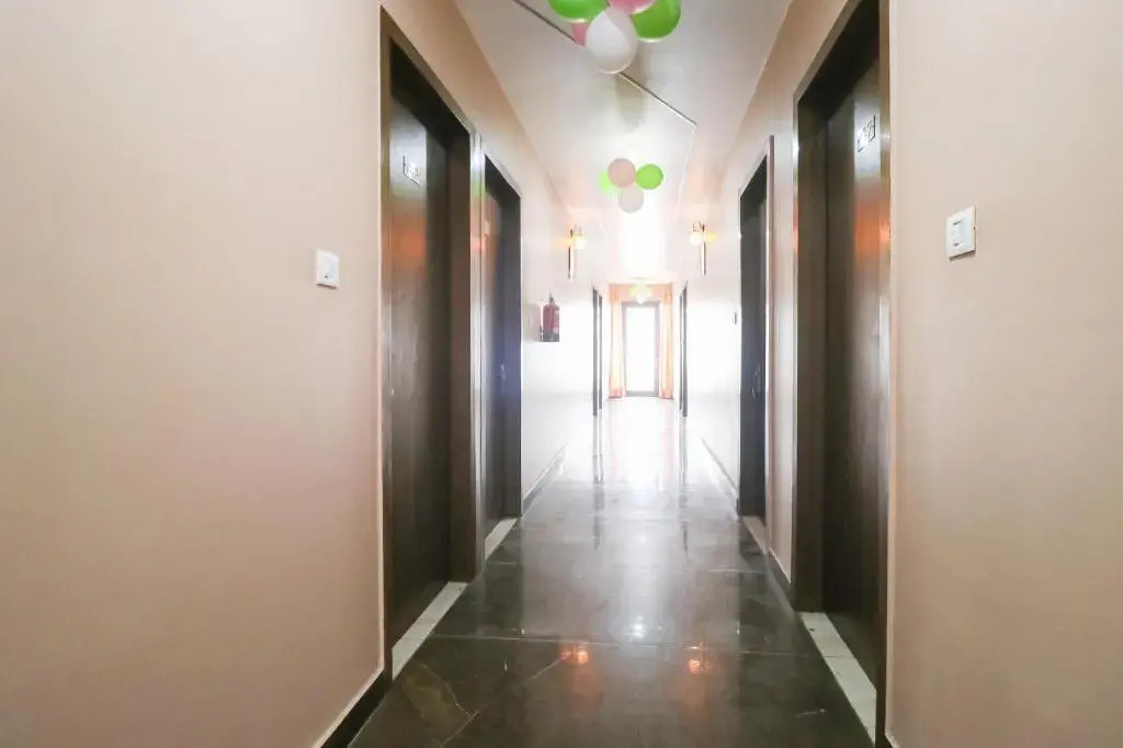Hotel Moonlite by OYO Rooms