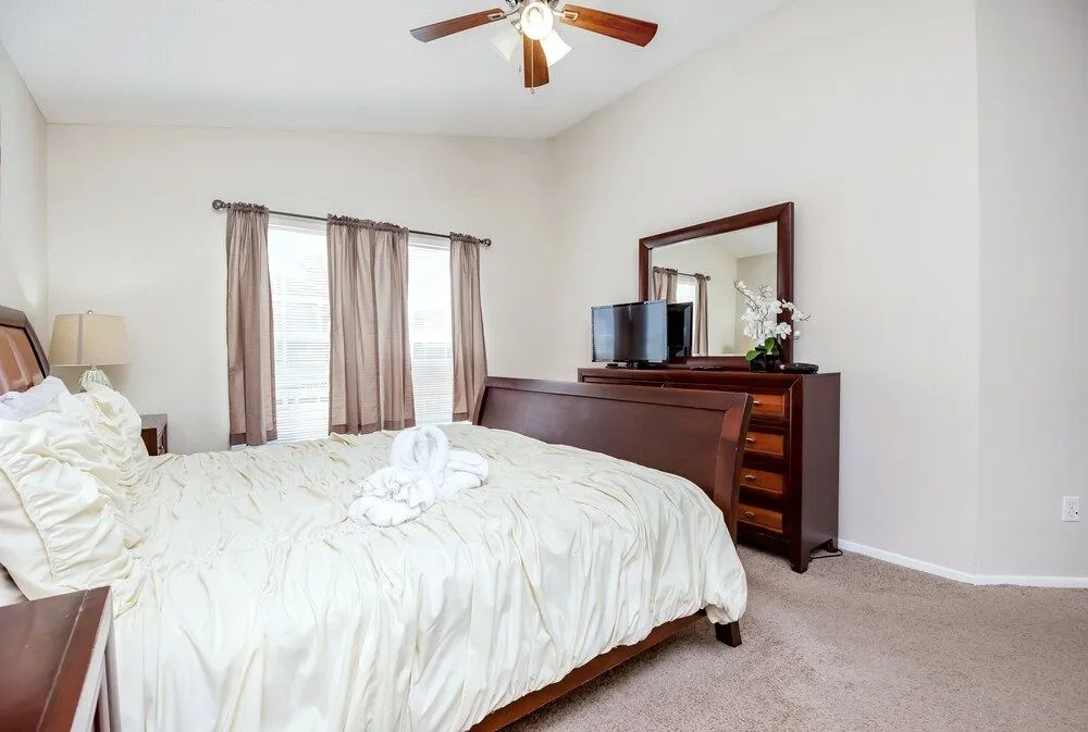 Hampton Lakes - Spacious 4bd/2ba Pool Home #4hl510
