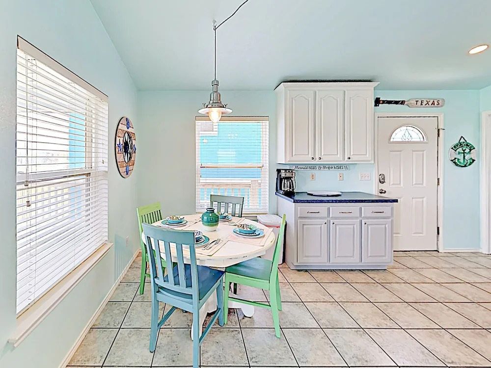 1208 Rockport - 2 Br Home