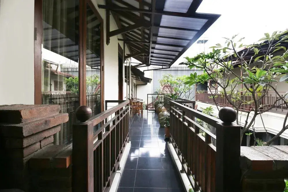 Airy Lebak Bulus Raya 49Z Jakarta