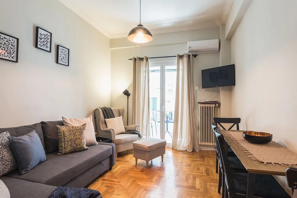 Comfy Koukaki Apartment