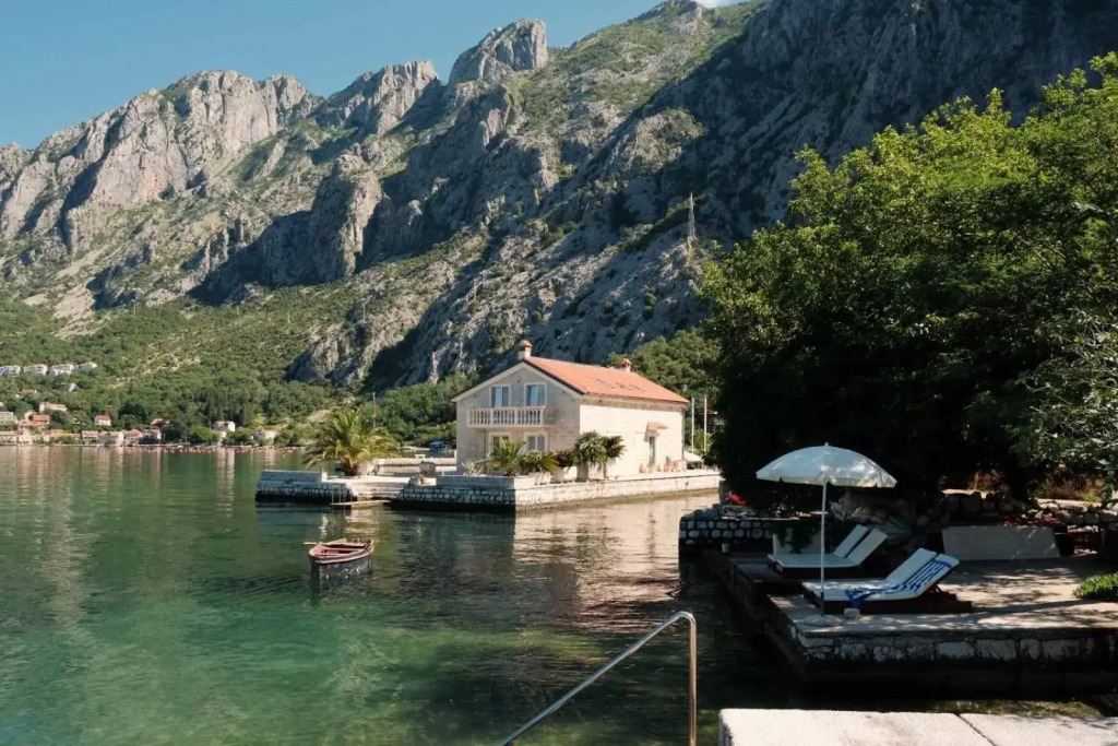 MARETA II - waterfront
