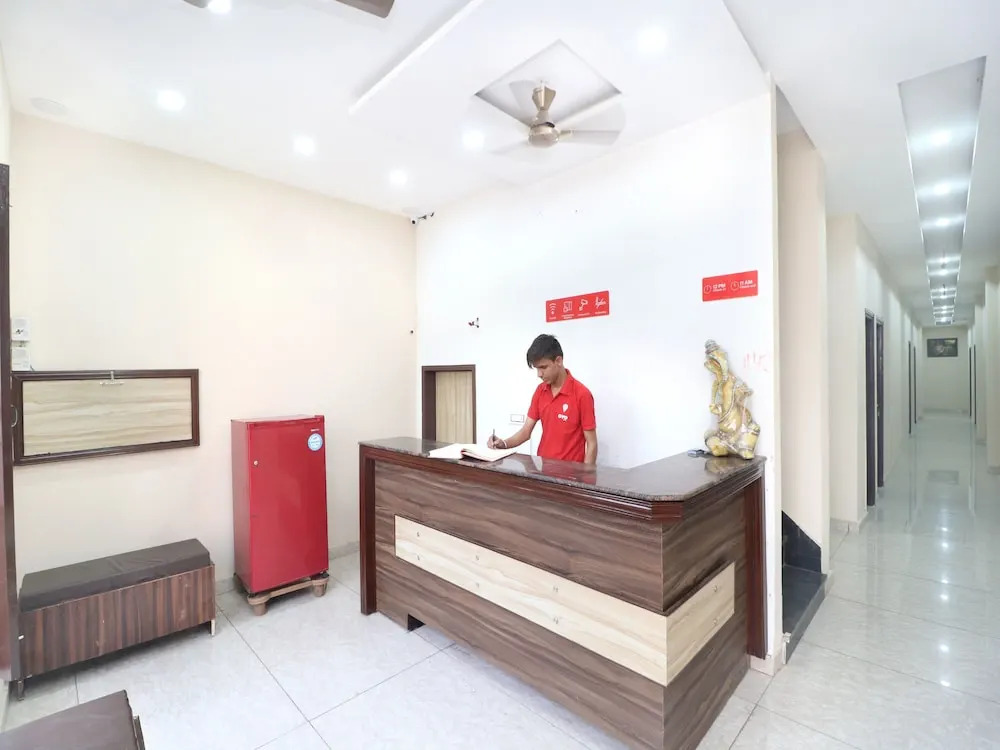 OYO 15127 Pryag Guest House