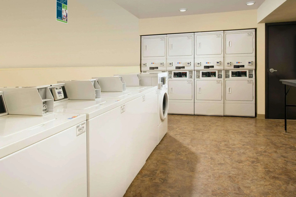 WoodSpring Suites Louisville Jeffersontown