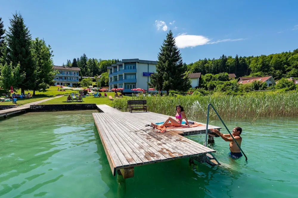 Strandhotel Schabus