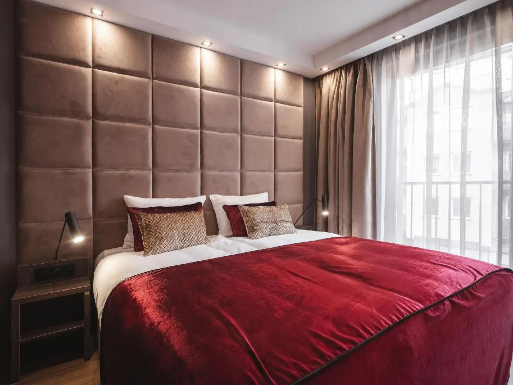 Art Suites Luxury Hotel