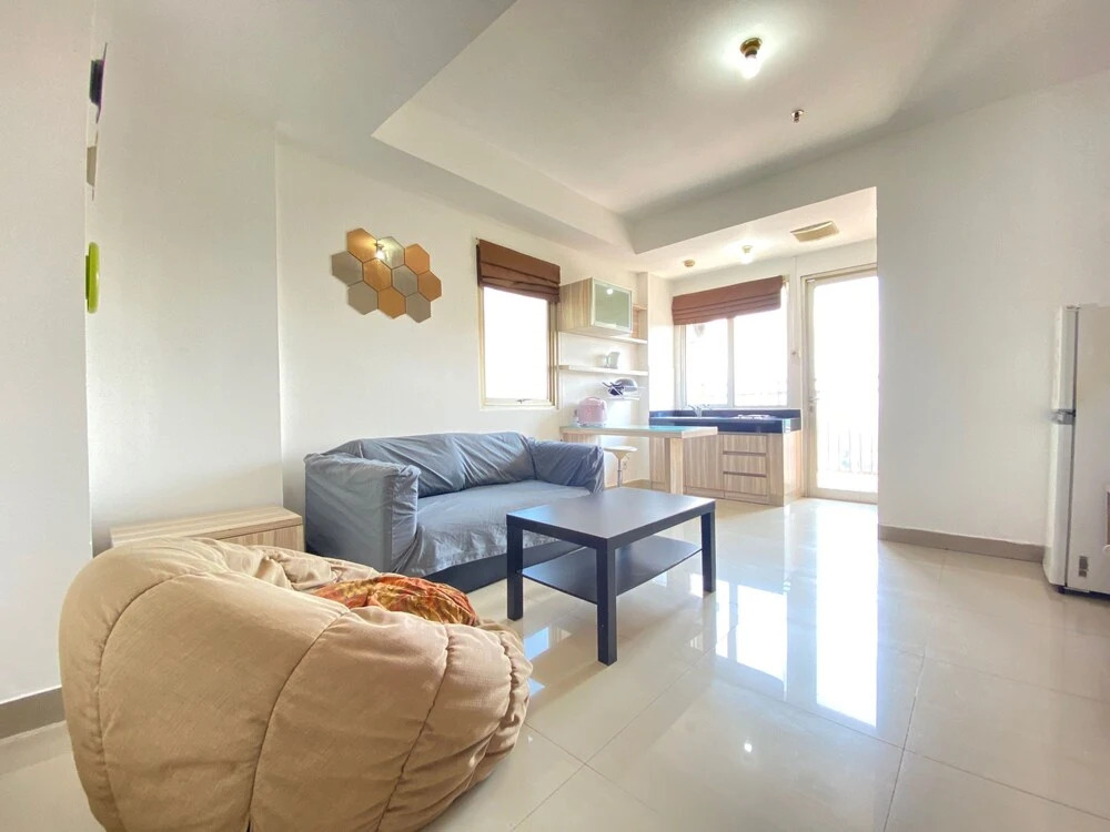 Bright & Stylish 2BR Hook Apartment At Sudirman Suites Bandung
