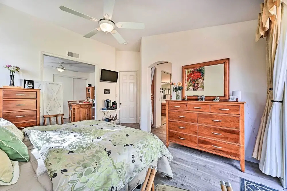 Chula Vista Studio w/ Hot Tub ~ 9 Mi to Downtown