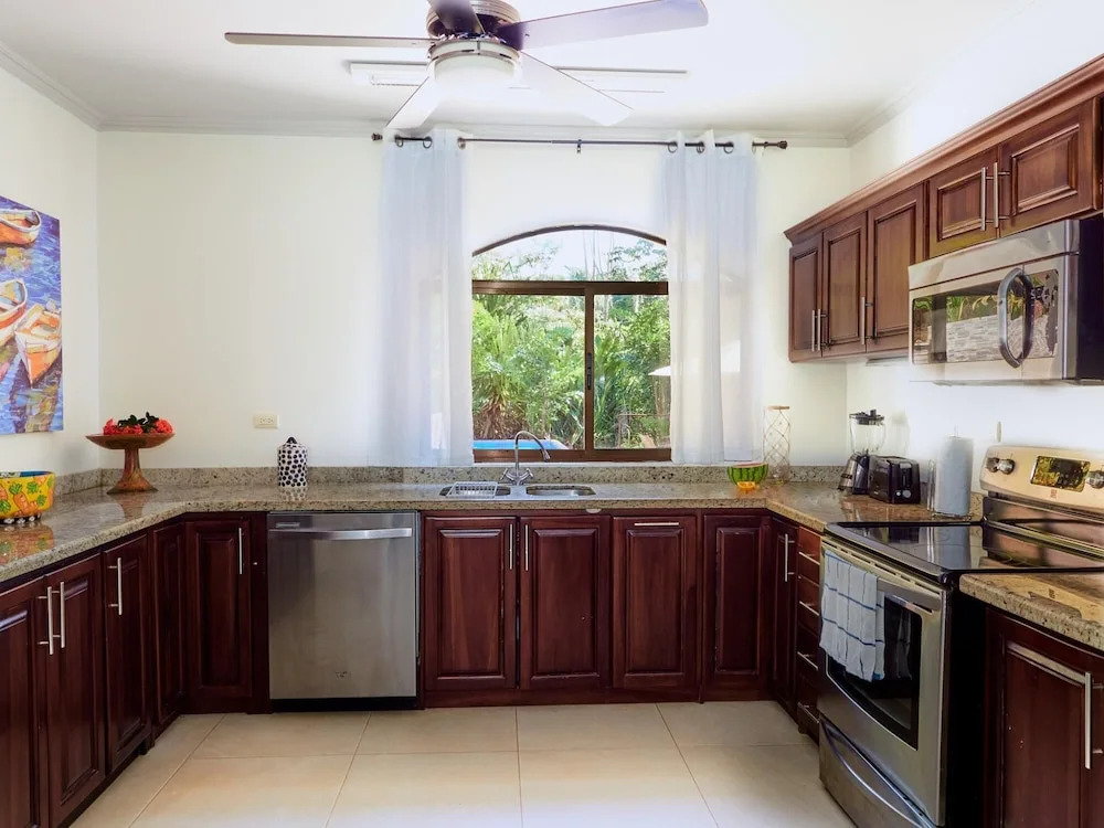 Villa Palmeras with jungle views pool near MA