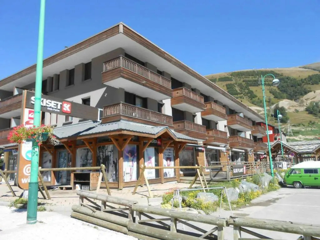 Appartement Les Deux Alpes, 1 pièce, 2 personnes - FR-1-516-39