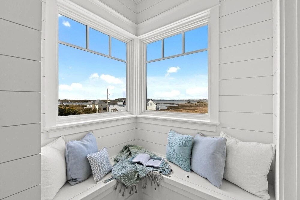 Sea Pearl 5 Bedroom Home by RedAwning