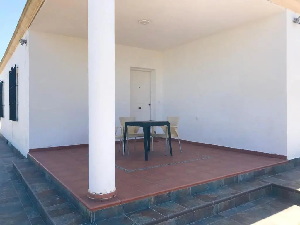 Chalet en Conil, descansa y disfruta BBQ AIRE PISCINA privada PARKING