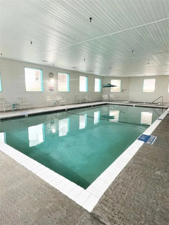 Super 8 Motel - Petoskey
