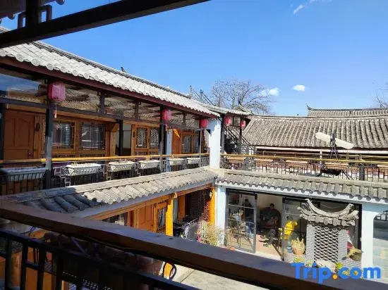 Lijiang Snow Sight Inn