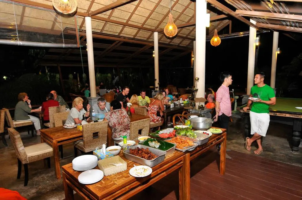 Phalarn Inn Resort
