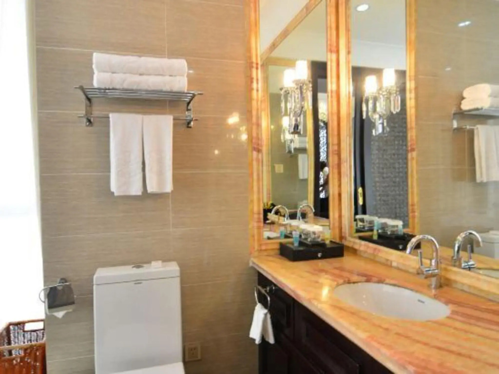 Dalian Huigu Sunshine Hotel