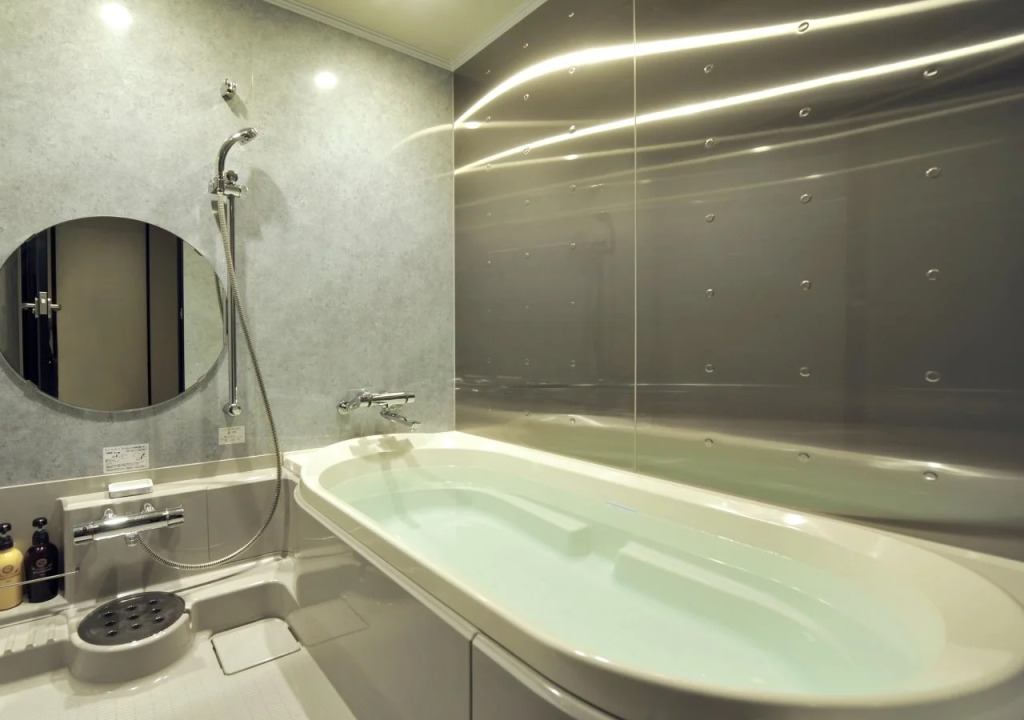 Cross Hotel Osaka