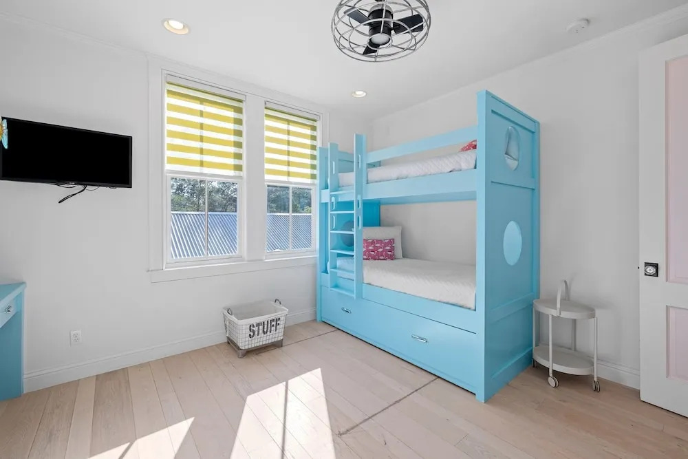 "sun Haven" In Watercolor Golf Cart Included! 4 Bedroom Home by RedAwning