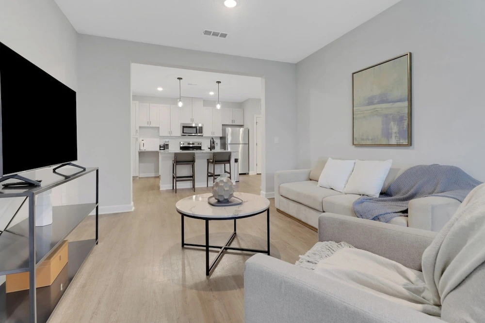 Swiftwater Apartments By Barsala