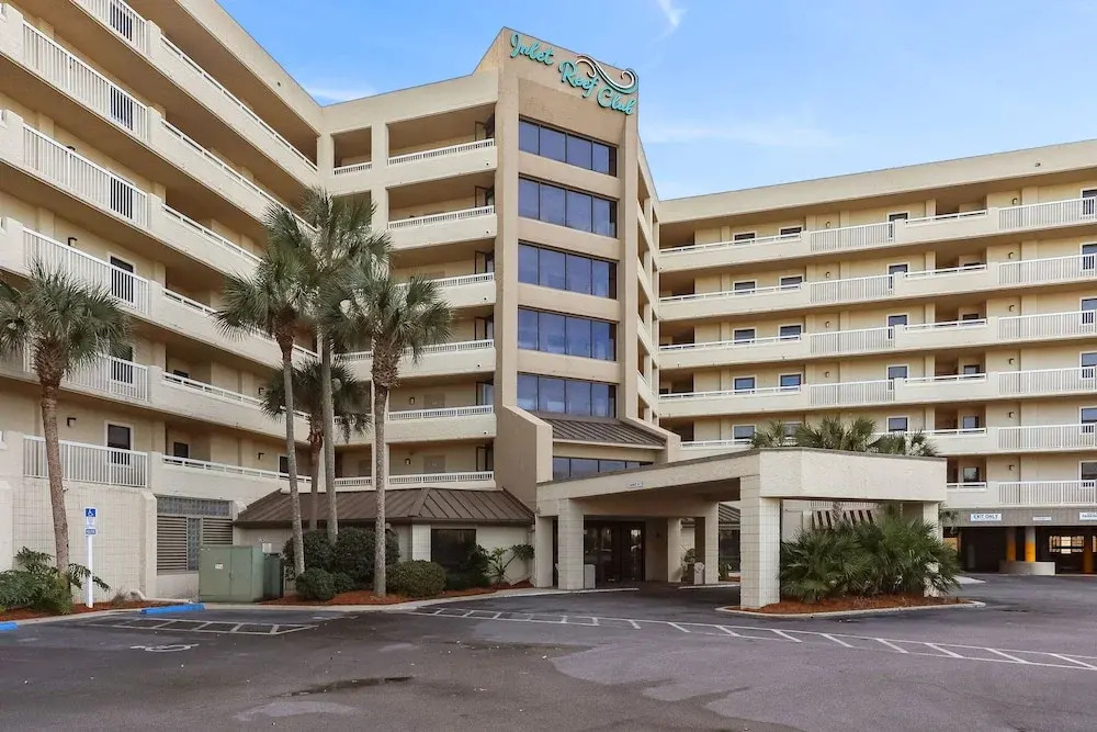 Inlet Reef 411 2 Bedroom Condo by RedAwning