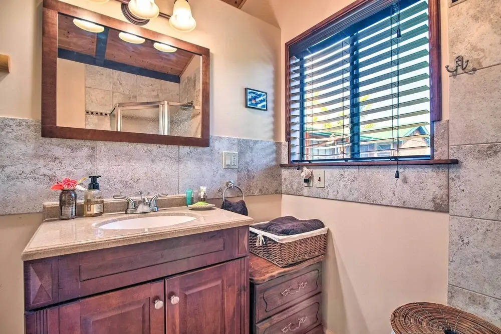 Cozy Volcano Studio w/ Phenomenal Rainforest Views