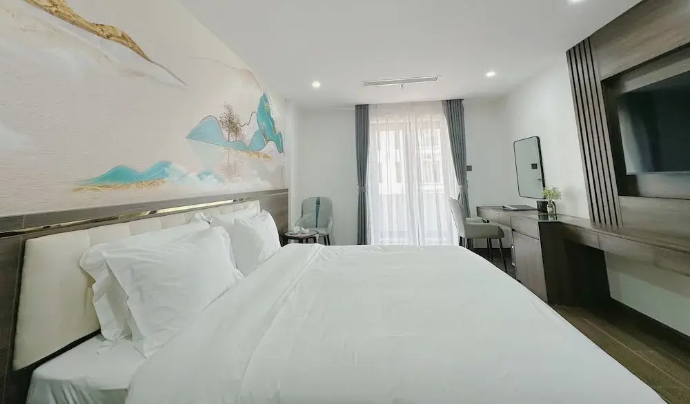 Luxury Phoenix Hotel 2