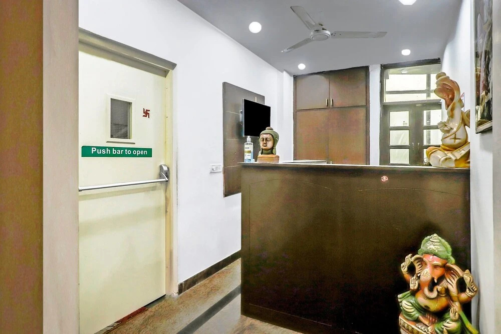 OYO 474 Hotel VM Residency